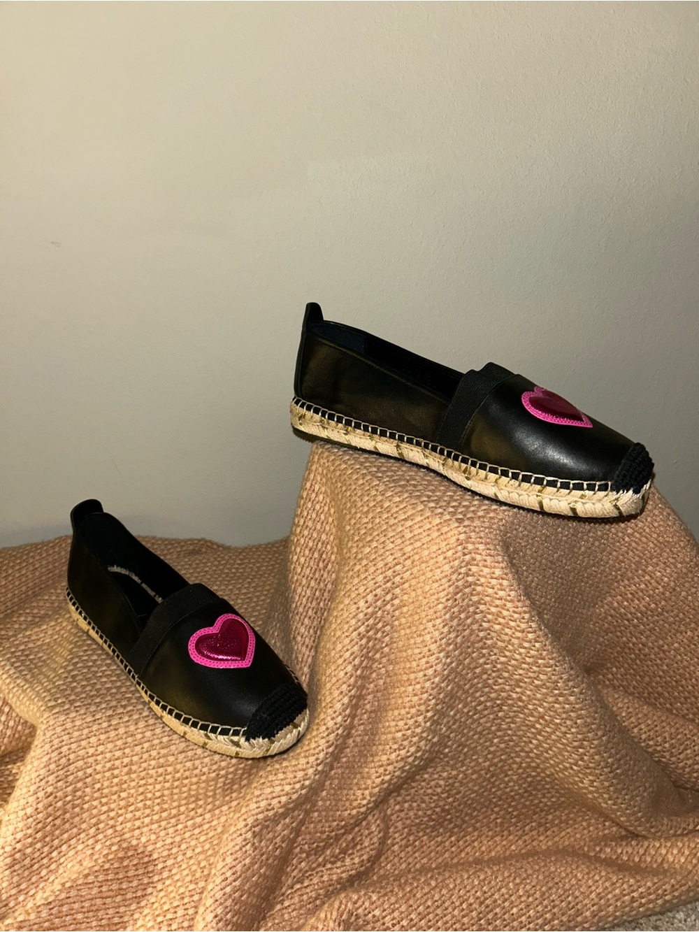 NEW Karl Lagerfeld Paris Manika Heart Appliqué Espadrille Sz 8.5 - Picture 7 of 12